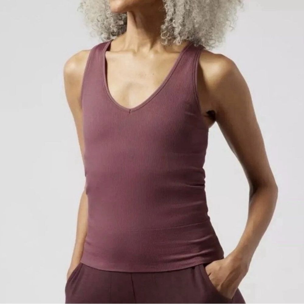 🌸 Athleta Aurora Rib Tank in Tawny Rose – Size XS